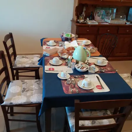Bed & Breakfast Garden On The Sea