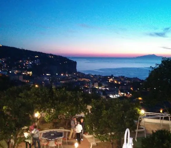 Garden On The Sea Couette-café *